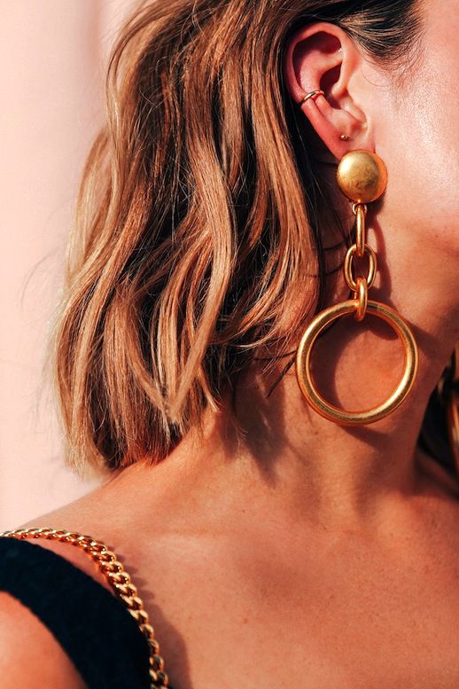 The statement earring is back in a big way and we are fully embracing it.