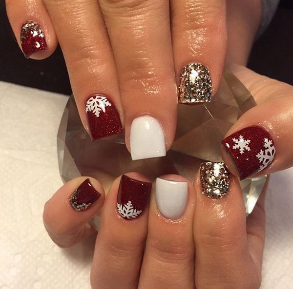 #Christmas #Nail #Art White Snowflakes Christmas Nail Art