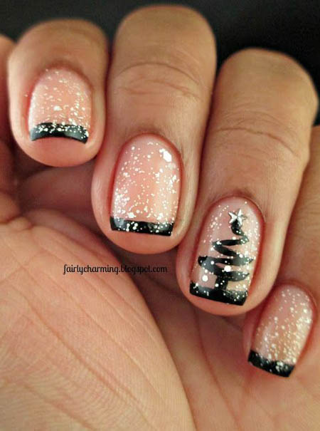 Black Outline Christmas Tree Nail Art