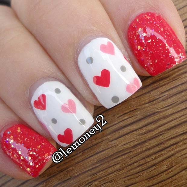 Glitter goes perfectly with Valentine’s Day nails