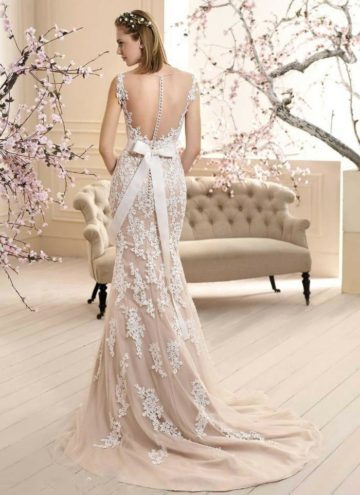 #Champagne #Wedding #Dresses Backless champagne bridal dress, this is a truly eye-catching!