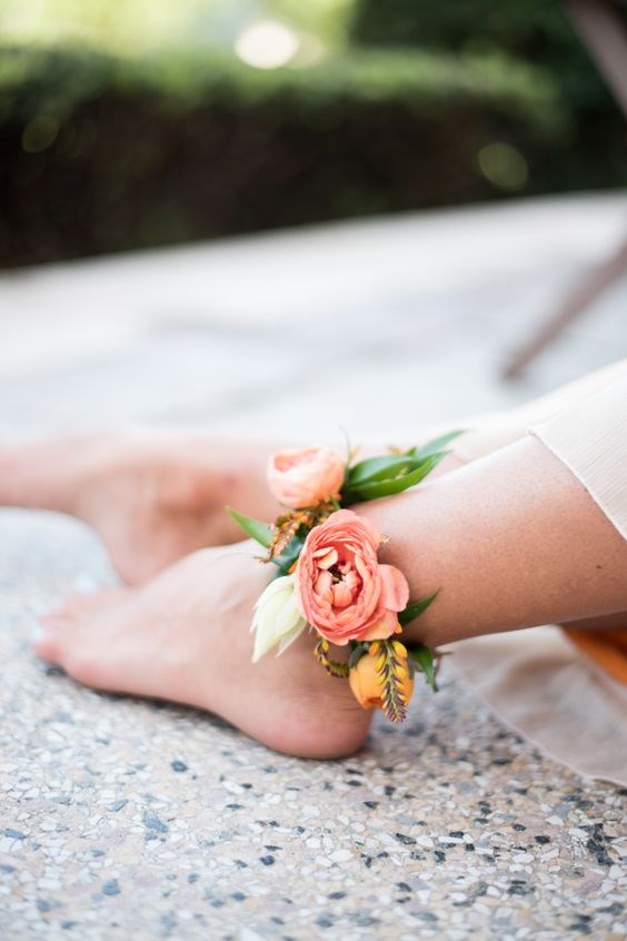 Flower anklet