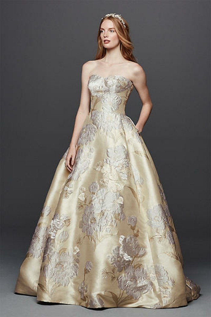 #Champagne #Wedding #Dresses The silver floral pattern looks very charming!