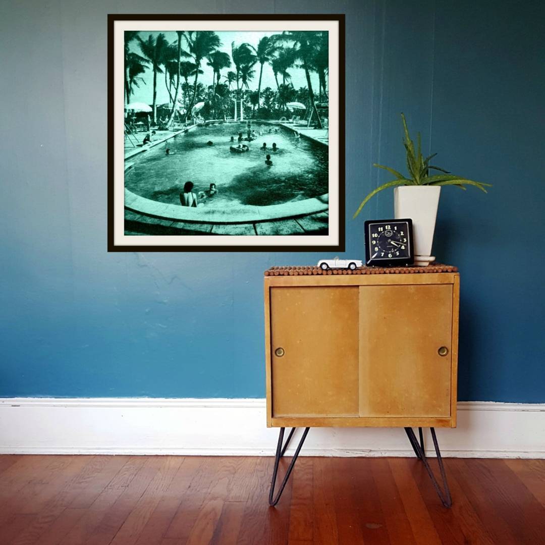 This swimming pool print takes me right back