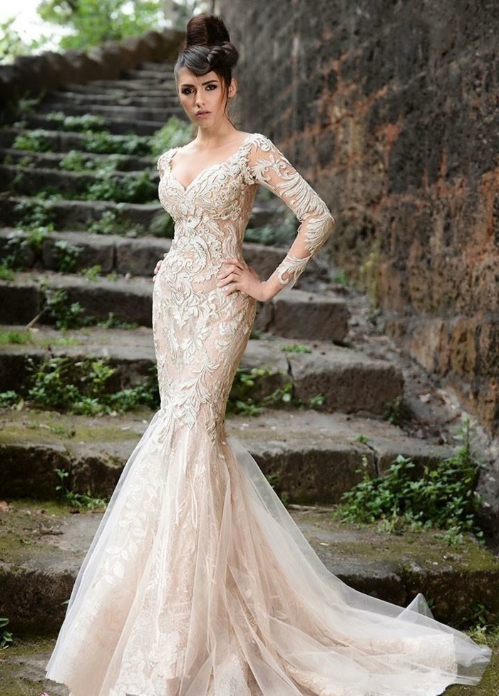 #Champagne #Wedding #Dresses This wedding dress is only suitable for slim and feminine characters