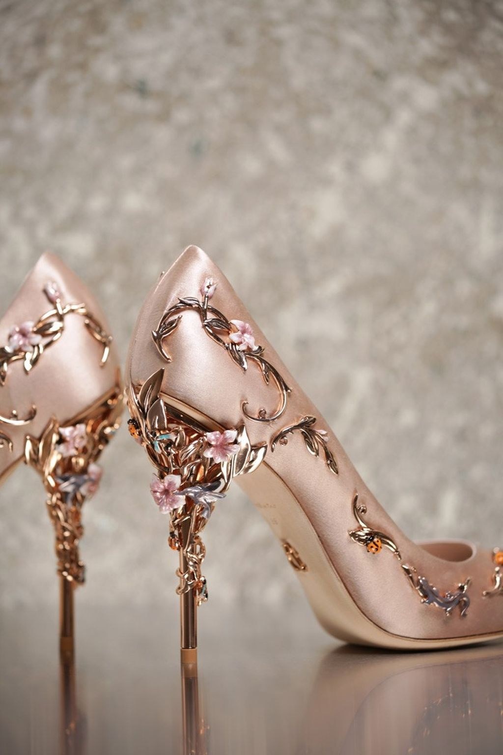 50 Beautiful Golden High Heels That Glisten In Passion ⋆ BrassLook