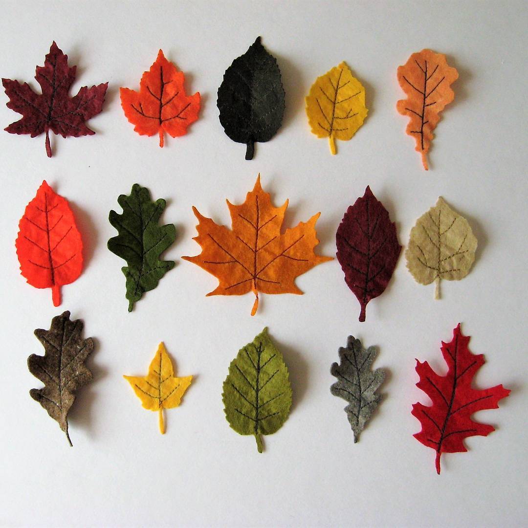 Autumn leaf decor will be a best idea for autumn decor and Thanksgiving decorations also.