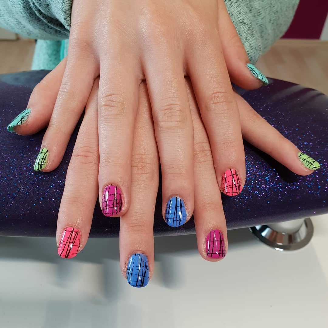 Gel nails design. Pic by tinas_nageldesignstudio