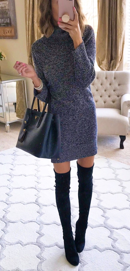 Gray knitted dress.