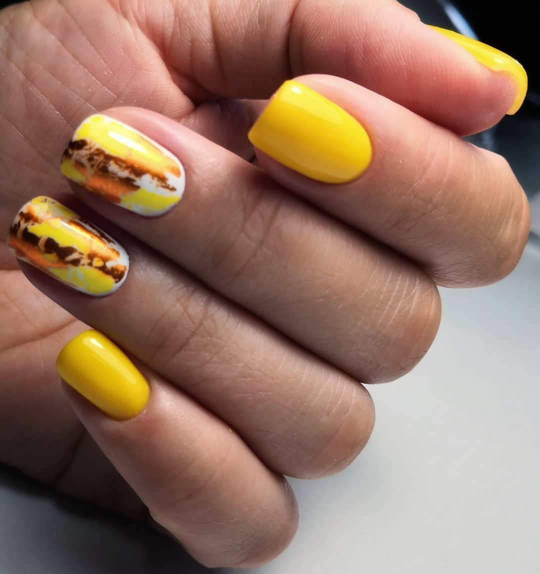 Yellow summer nails art. Pic by posh_beautyhall_brn
