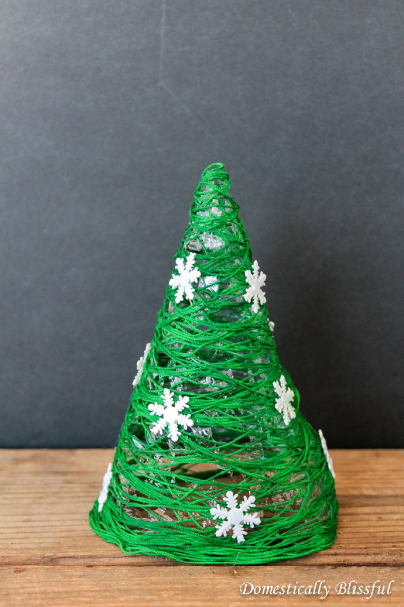 DIY Green String Christmas Tree is so simple.