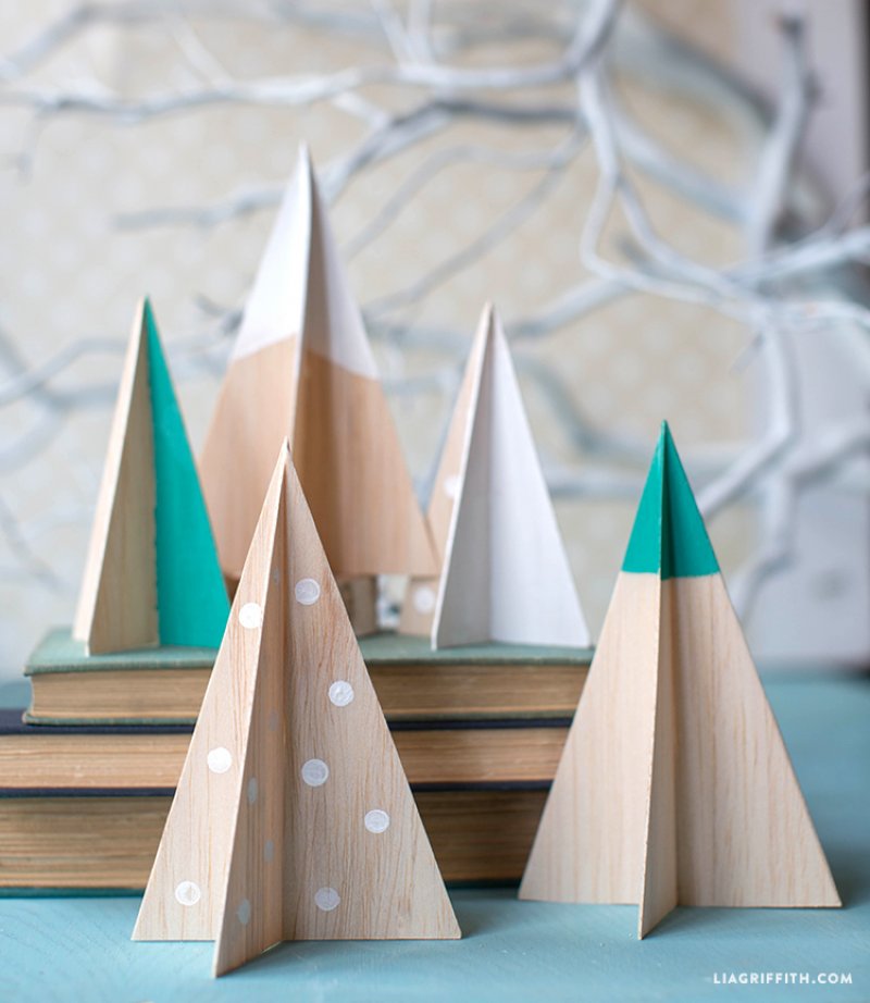 Gorgeous DIY Scandinavian wood Christmas trees.