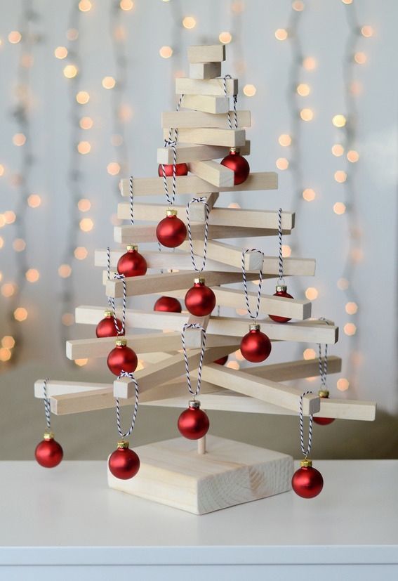 Modern Wooden Tabletop Christmas Tree.