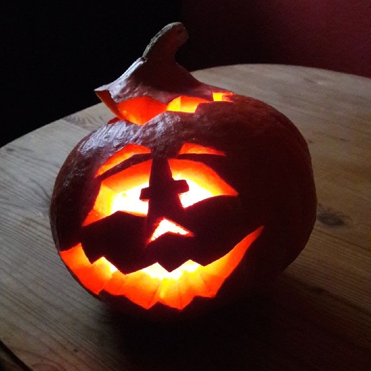 Halloween Pumpkin Carving