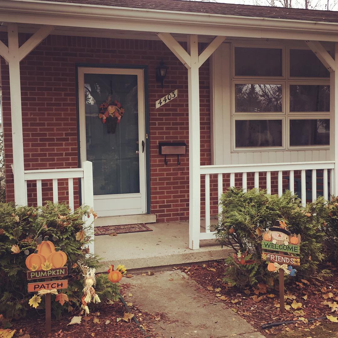 A little outdoor Thanksgiving decor.