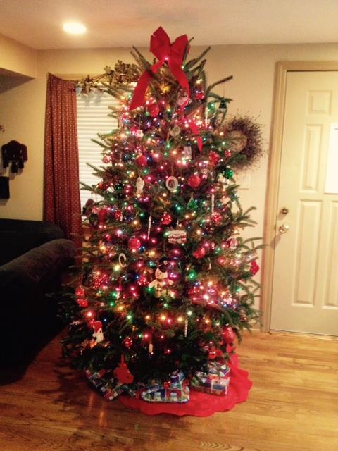 Beautifully decorated christmas tree!