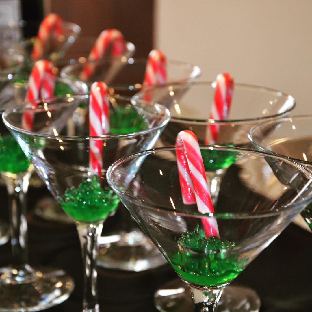 Christmas cocktails with mint pearls and candy canes!