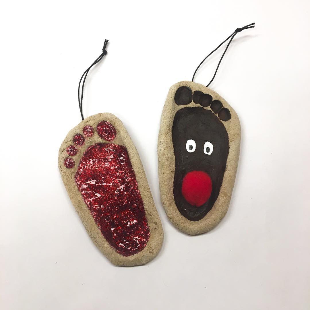 Little footprints are so special and ready to look amazing on the tree.