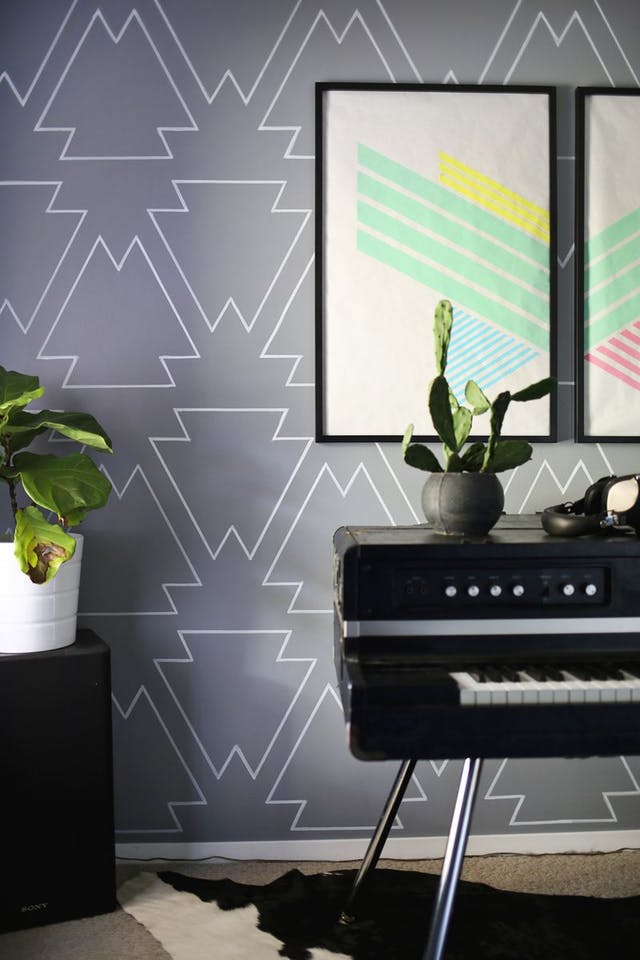 Paint a Wall Motif with Paint Pens.