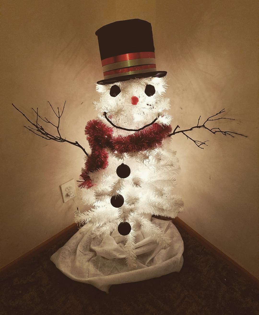 Snowman Christmas tree is finally here!