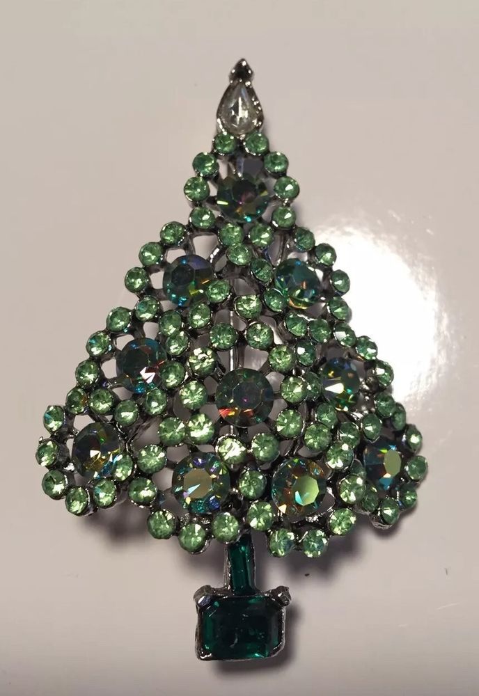 Sparkling! Vintage Signed Lisner Christmas Tree.