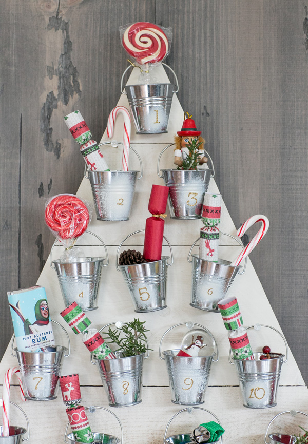 Adorable DIY wooden Advent calendar.