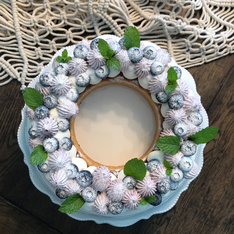 Blue berry wreath.