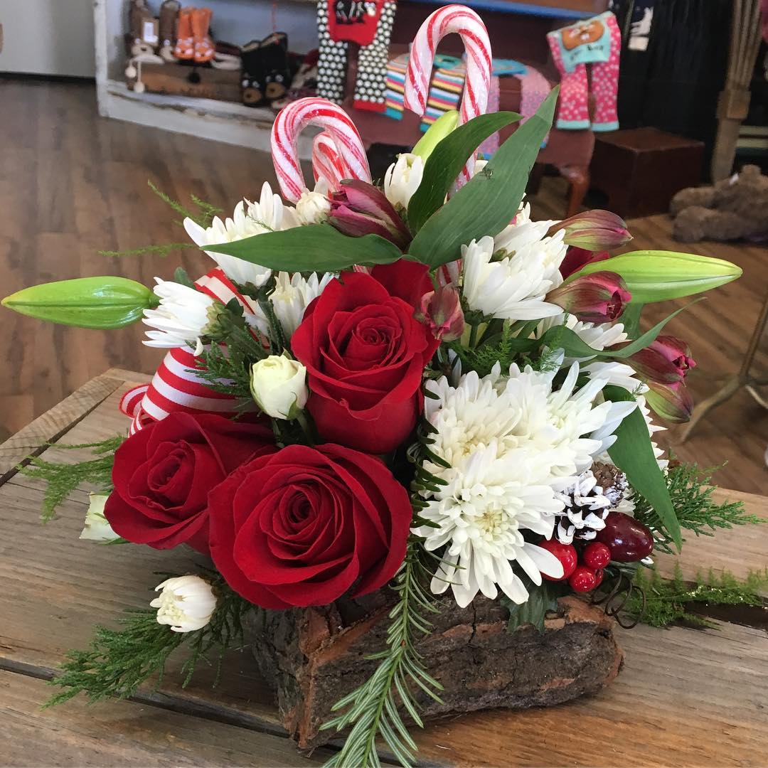 Candy cane floral centerpiece.