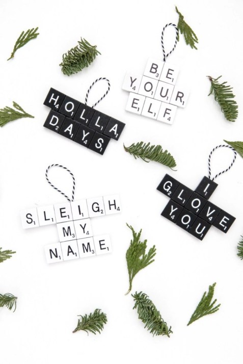 Cool Scrabble ornaments for this Christmas.
