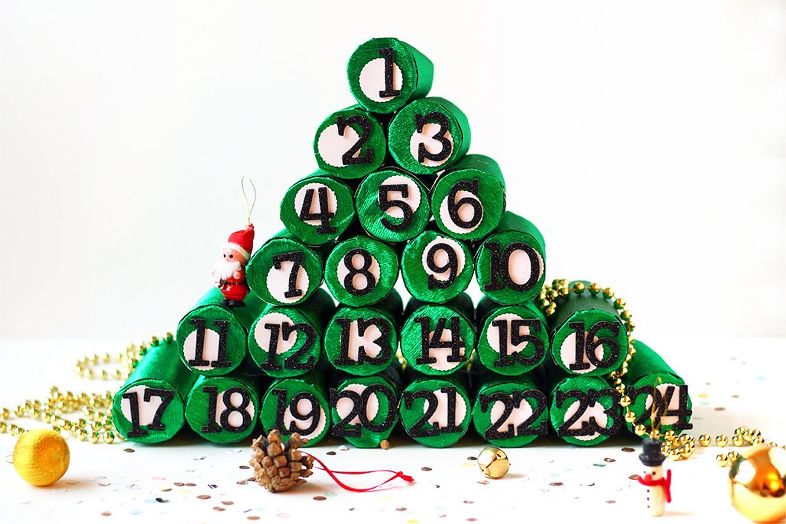 DIY Advent Christmas Tree Using Paper Rolls.