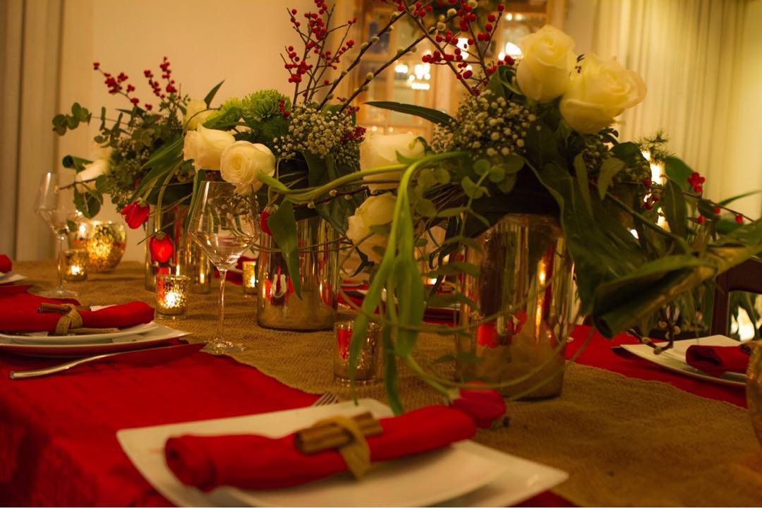 Enjoying your Christmas Eve Feast with Florabel’s sublte centerpiece!