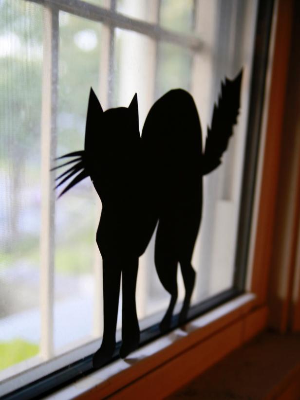 How to Make Halloween Window Silhouettes.