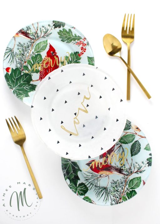 Looking DIY gift this Christmas Fabric covered plates will be best idea