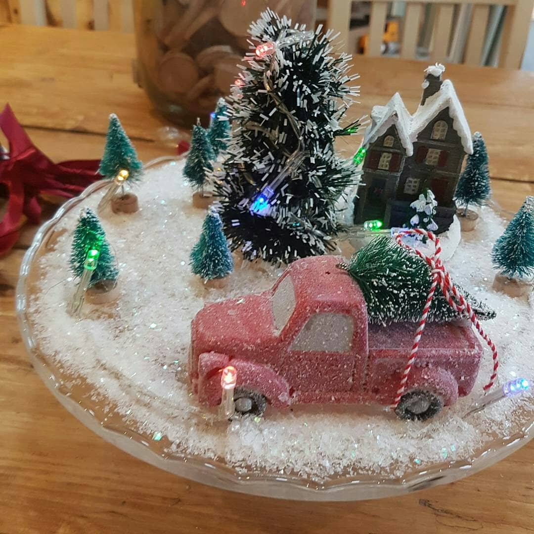 My little cake stand christmas scene.