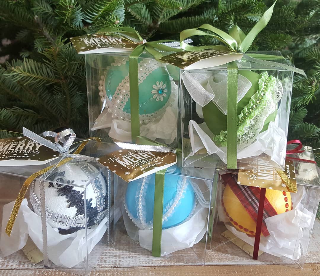 Perfect gift 'Christmas Ball'.