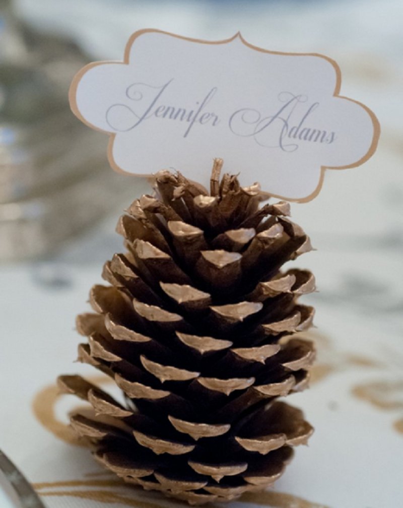 Pine Cone Place Card Holder.