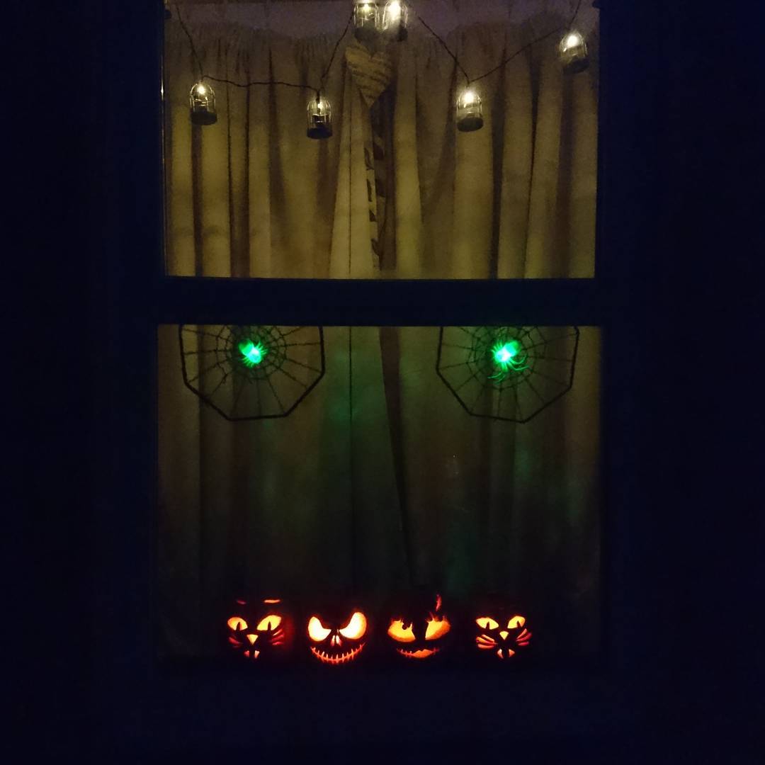 When you realise your Halloween window looks a little bit like Groot!