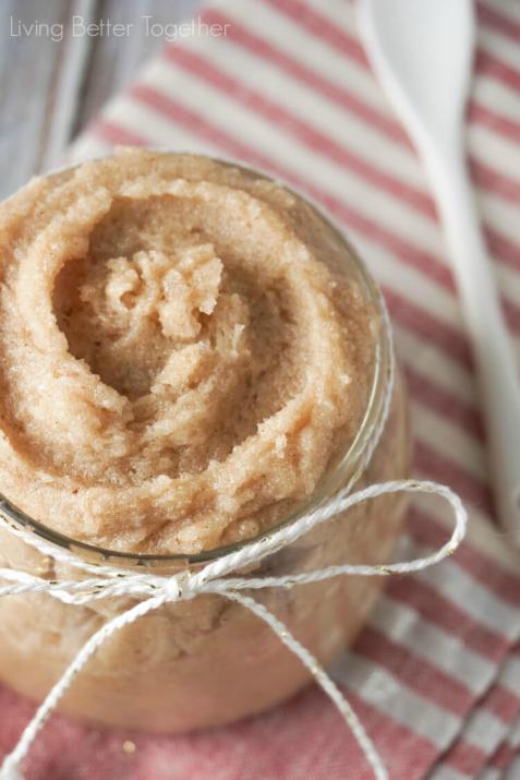 Whipped Gingerbread Sugar Scrub everyone will love to have it on the Dinner table on the Christmas Eve.