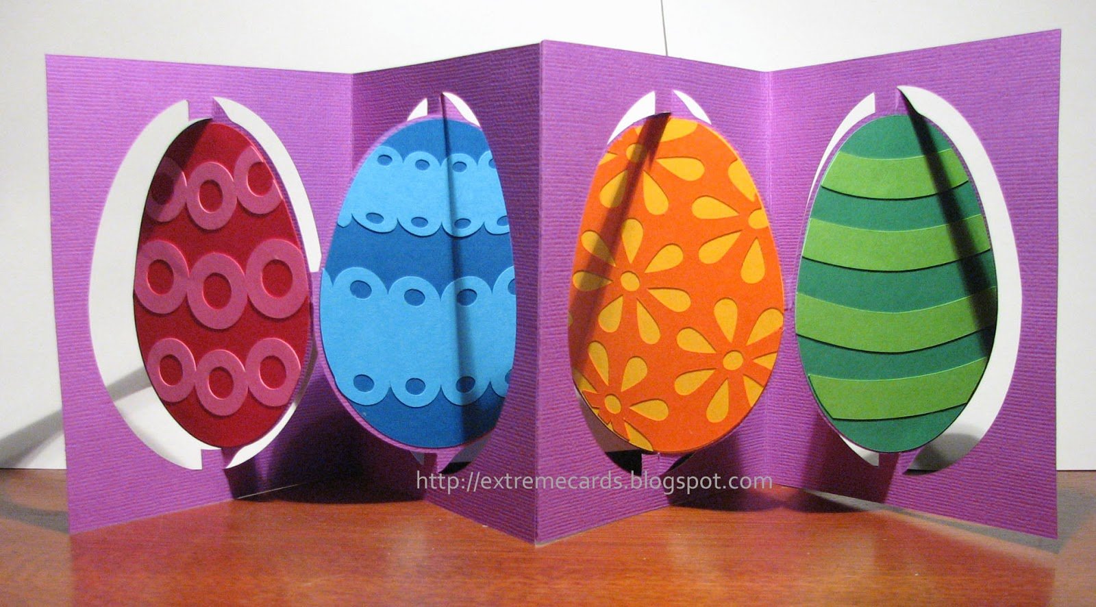 Easter Egg Accordion Flip Card.