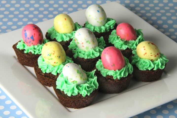Easter Egg Brownie Bites.