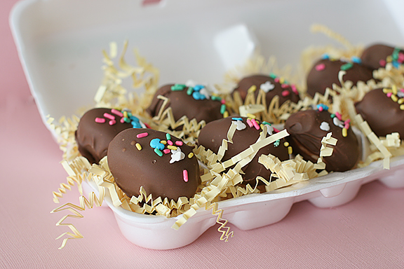 Easter Egg Marshmallow Truffles.