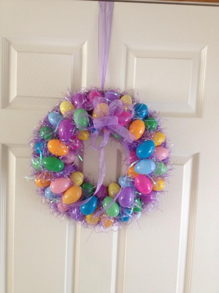 Easy to Make Easter Wreath.