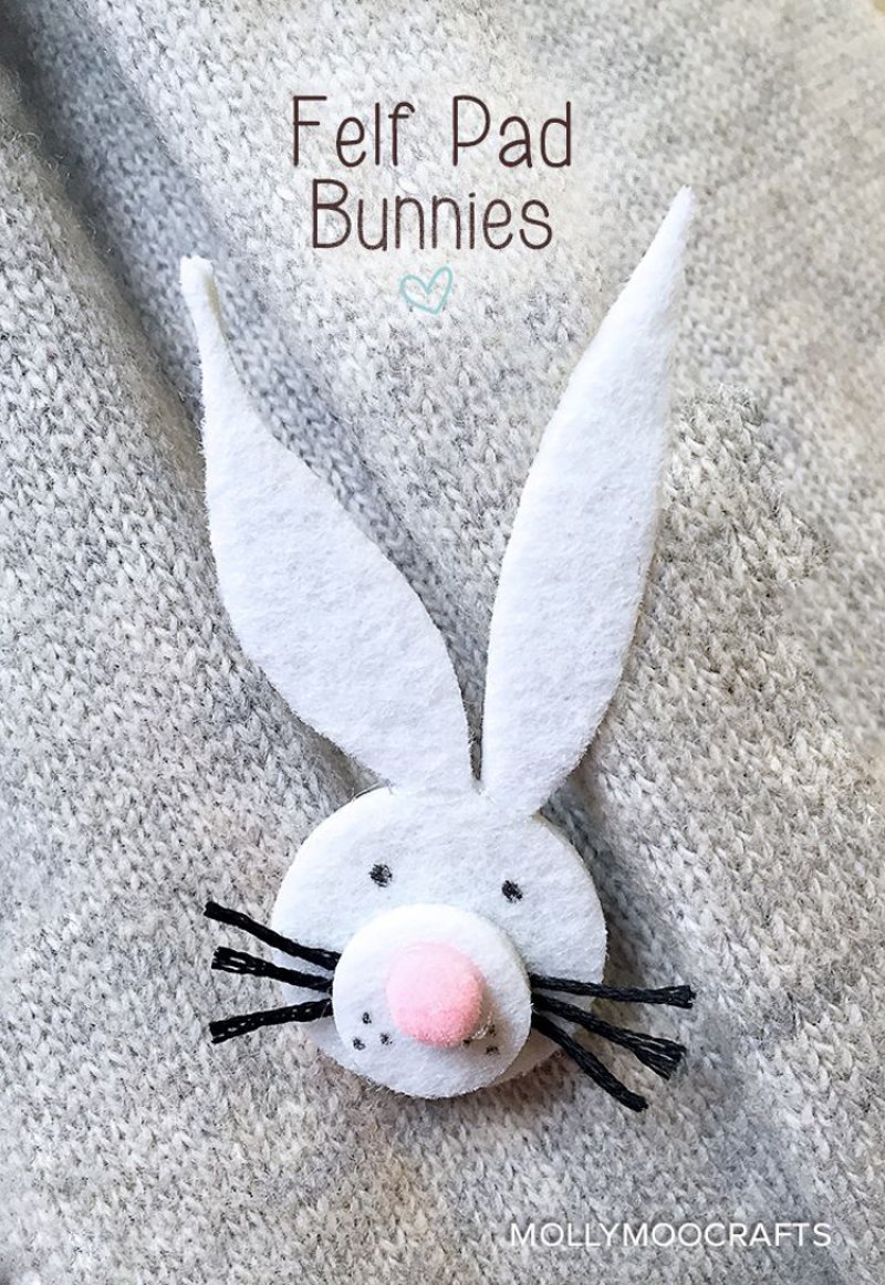 Felt bunny Pin.