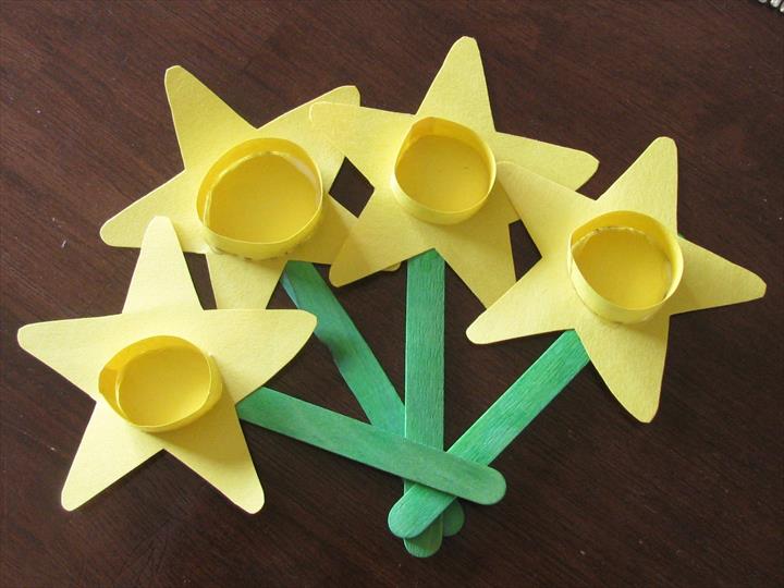 Paper Daffodil Craft.