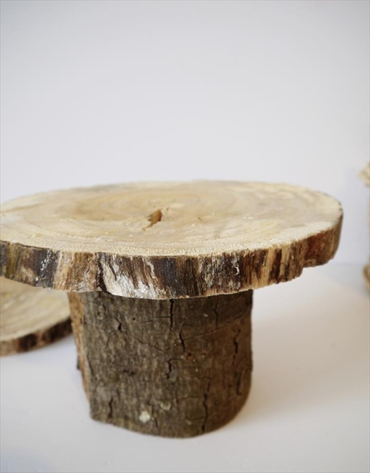 Rustic Log Tree Stump Pedestal Cake Stand, DIY Log Wood Ideas
