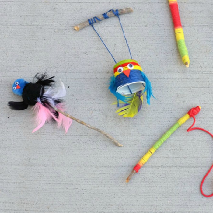 Stick and yarn marionettes, Stick Crafts for Kids