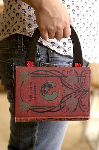 Amazing DIY Handbag Using A Book.