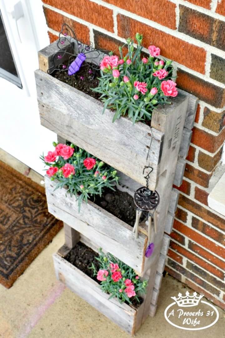 Build A Pallet Planter for Butterflies.