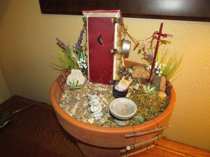 Extra Beautiful Fairy Garden Outhouse.