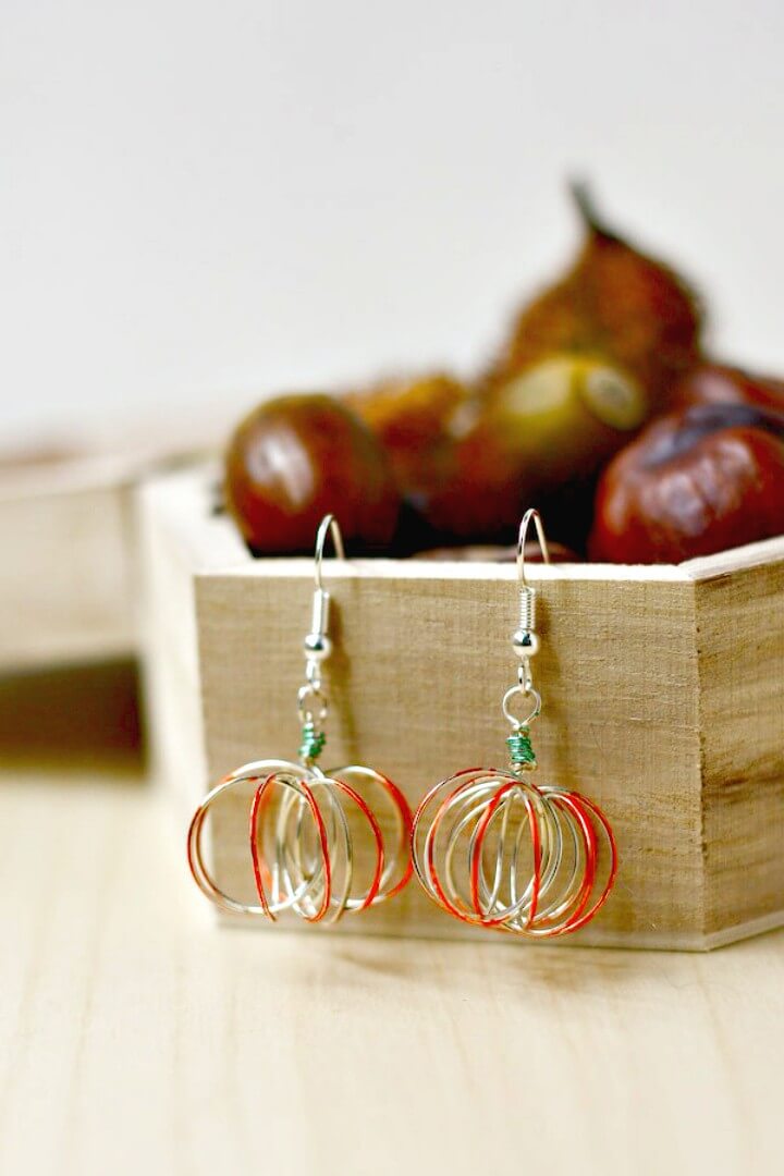 Wire Pumpkin DIY Earring Ideas.